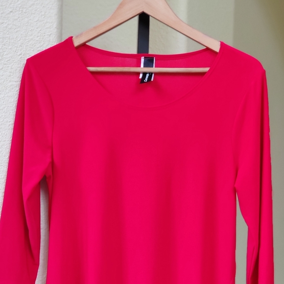 Curvesque Front Button Design Red Blouse NWOT - Picture 5 of 7